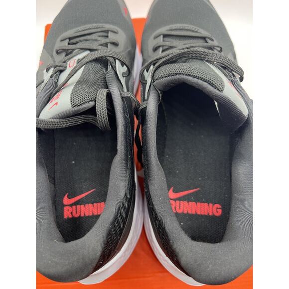 Nike Quest 5 Men's 11.5 Shoes Black University Red Smoke Grey DD0204 004 NIB - Picture 7 of 13